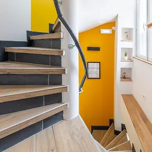  Apartment Lovely -center Of