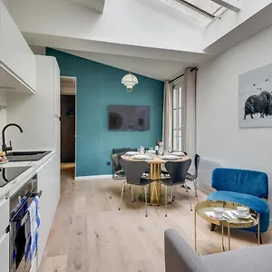 141 Klein - Superbe A Paris. Appartement
